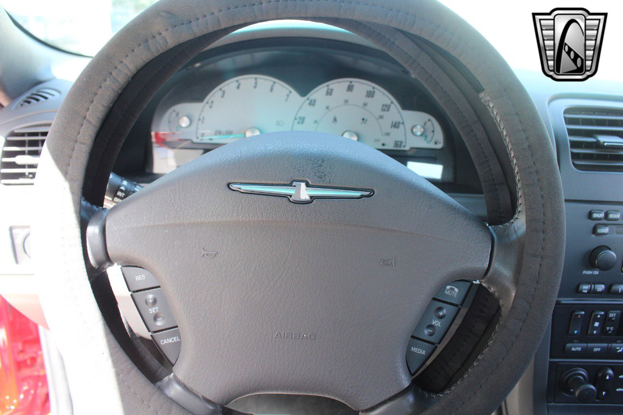 Used 2002 Ford Thunderbird image 20