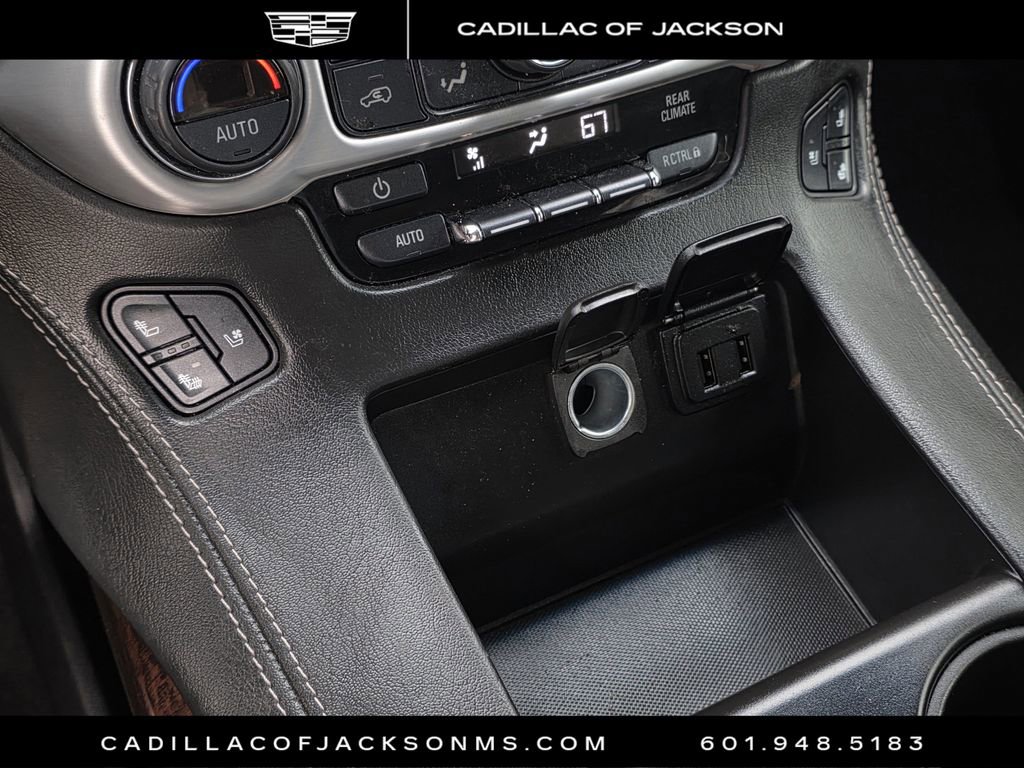 Used 2018 GMC Yukon XL SLT w/ Premium Edition AWD/4WD image 14