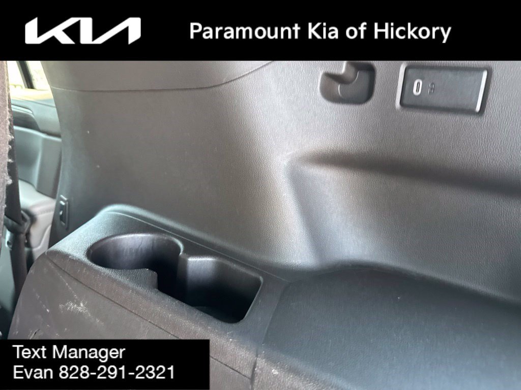 Used 2022 Chevrolet Tahoe Z71 w/ Luxury Package AWD/4WD image 14