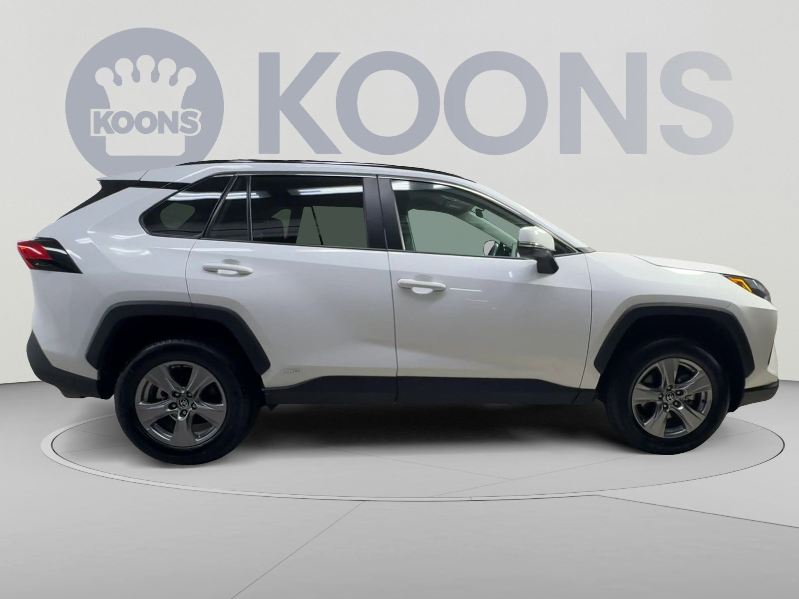 Used 2024 Toyota RAV4 LE AWD/4WD image 12