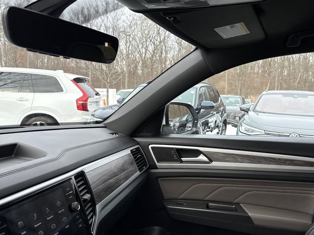 Used 2023 Volkswagen Atlas Cross Sport SE image 22