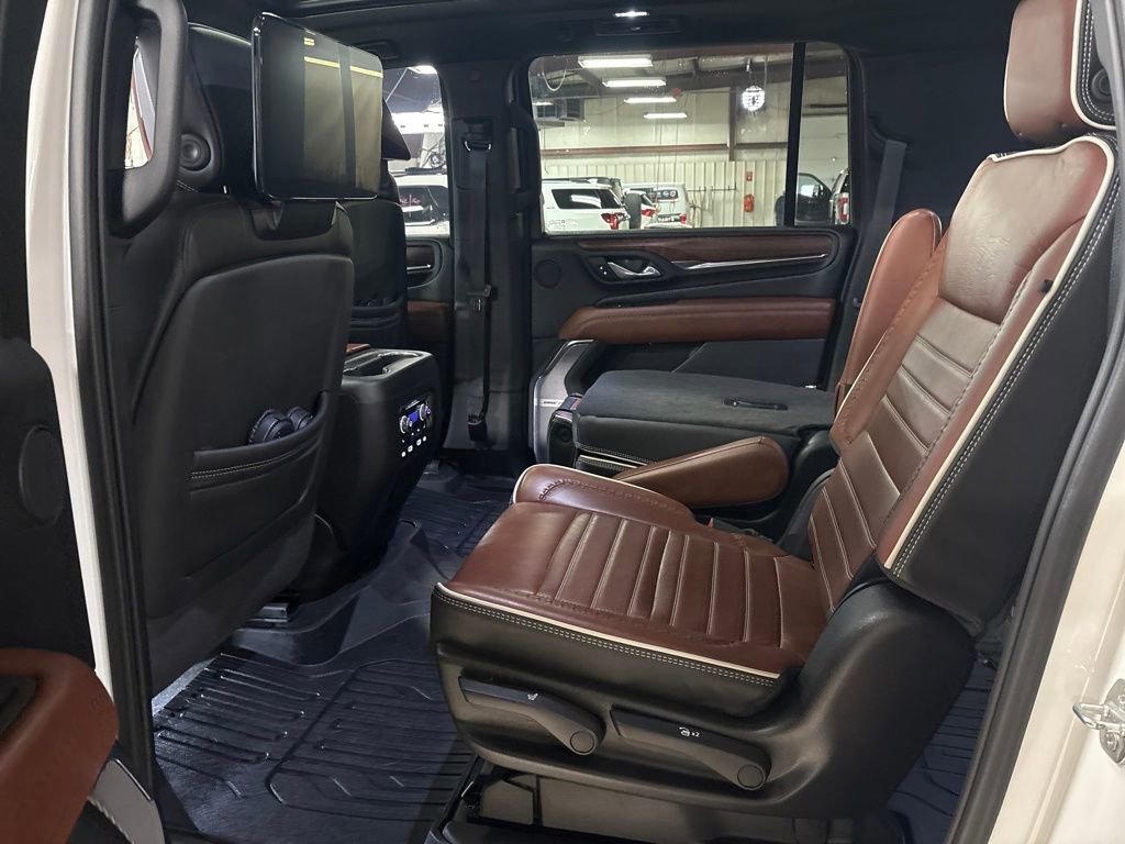 Certified 2024 GMC Yukon XL Denali Ultimate AWD/4WD image 27