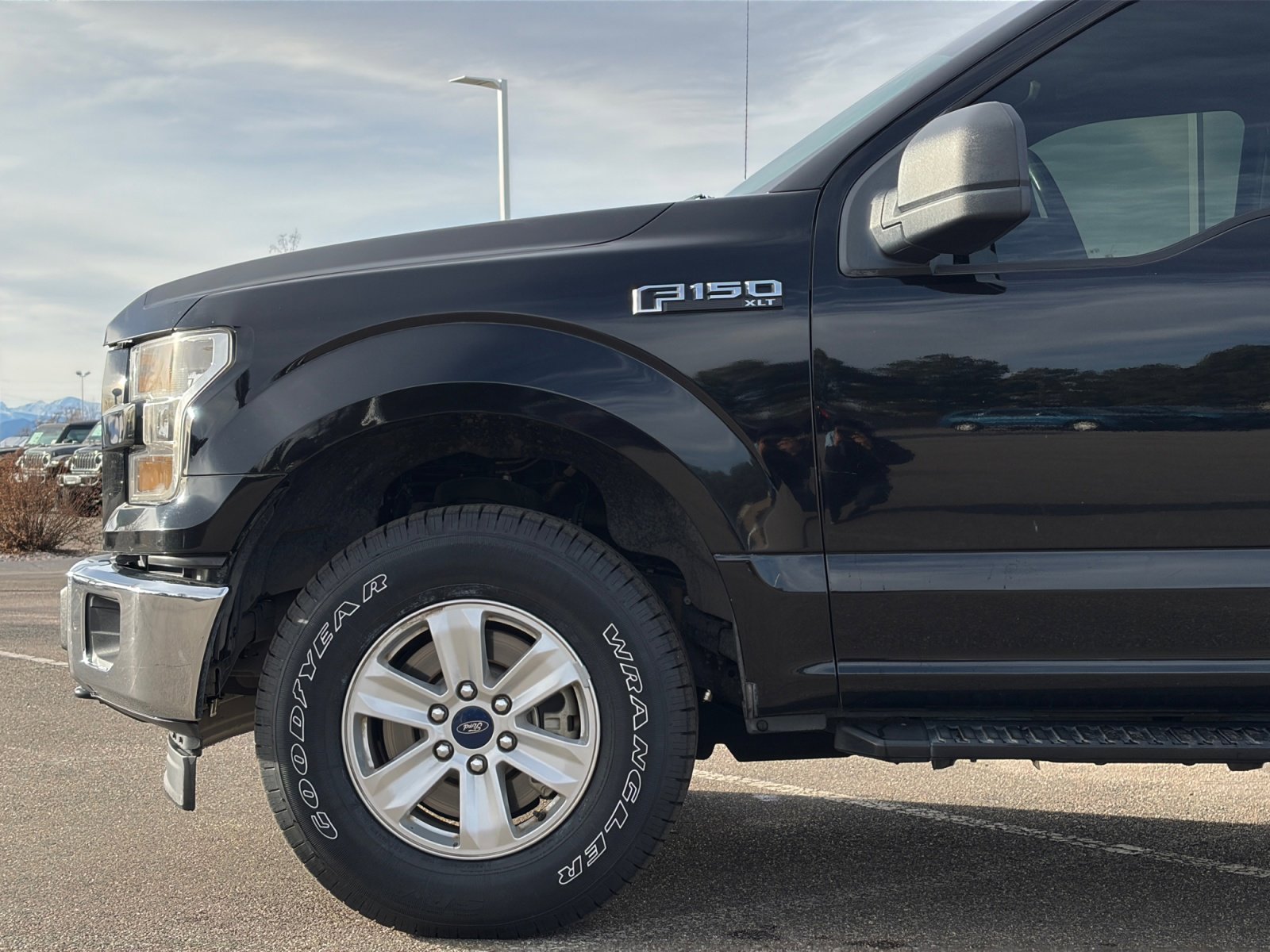 Used 2017 Ford F150 XLT image 10