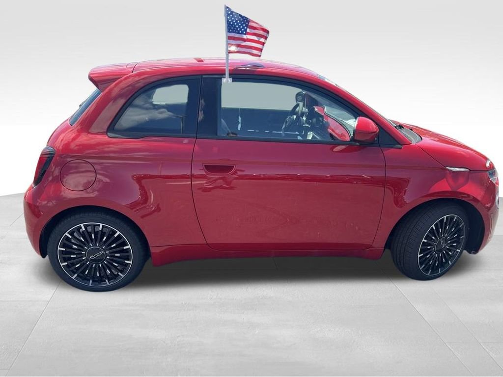 New 2024 FIAT 500 e (RED) image 23