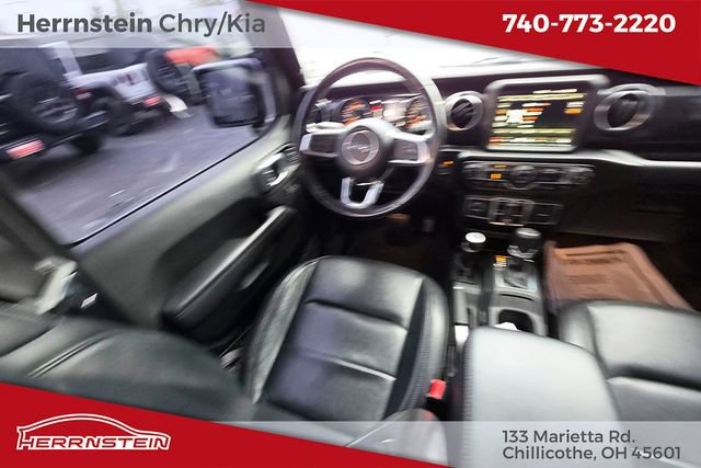 Used 2022 Jeep Wrangler Unlimited Sahara AWD/4WD image 10