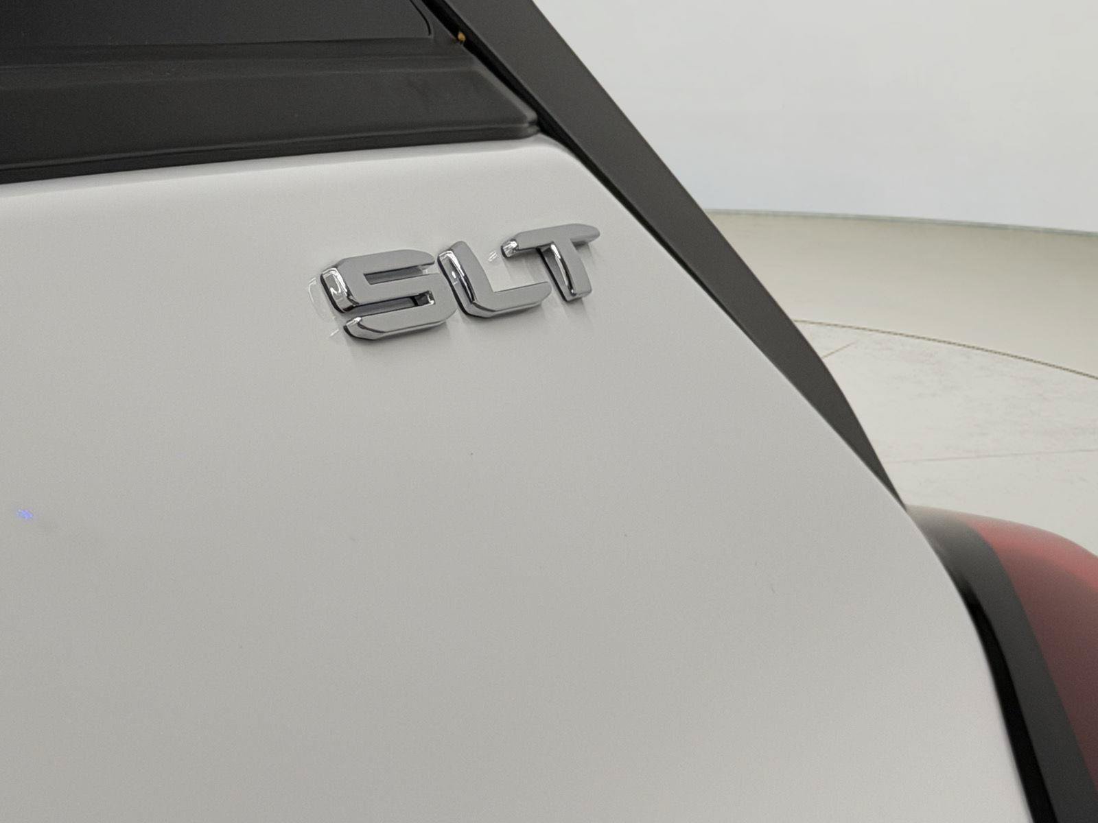 Certified 2024 GMC Terrain SLT AWD/4WD image 42