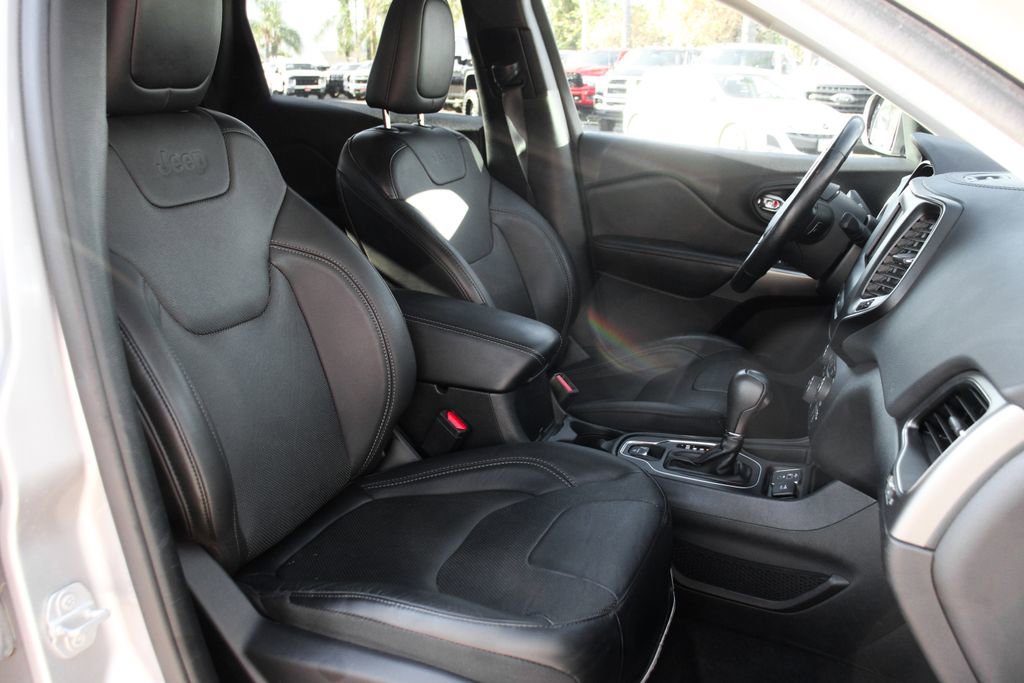 Used 2021 Jeep Cherokee Latitude Lux image 35