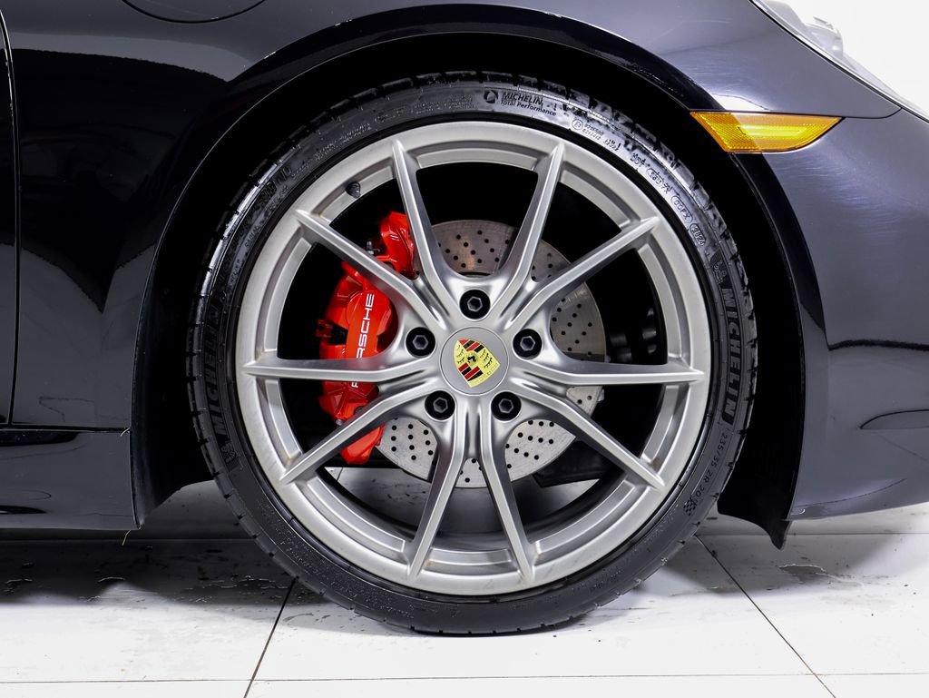 Certified 2025 Porsche 718 Cayman S RWD image 28