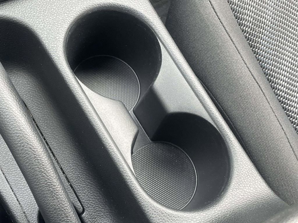 Used 2025 Kia Seltos LX image 31