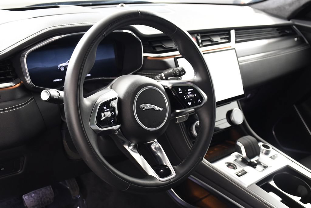 Used 2026 Jaguar F-PACE R-Dynamic S AWD/4WD image 13