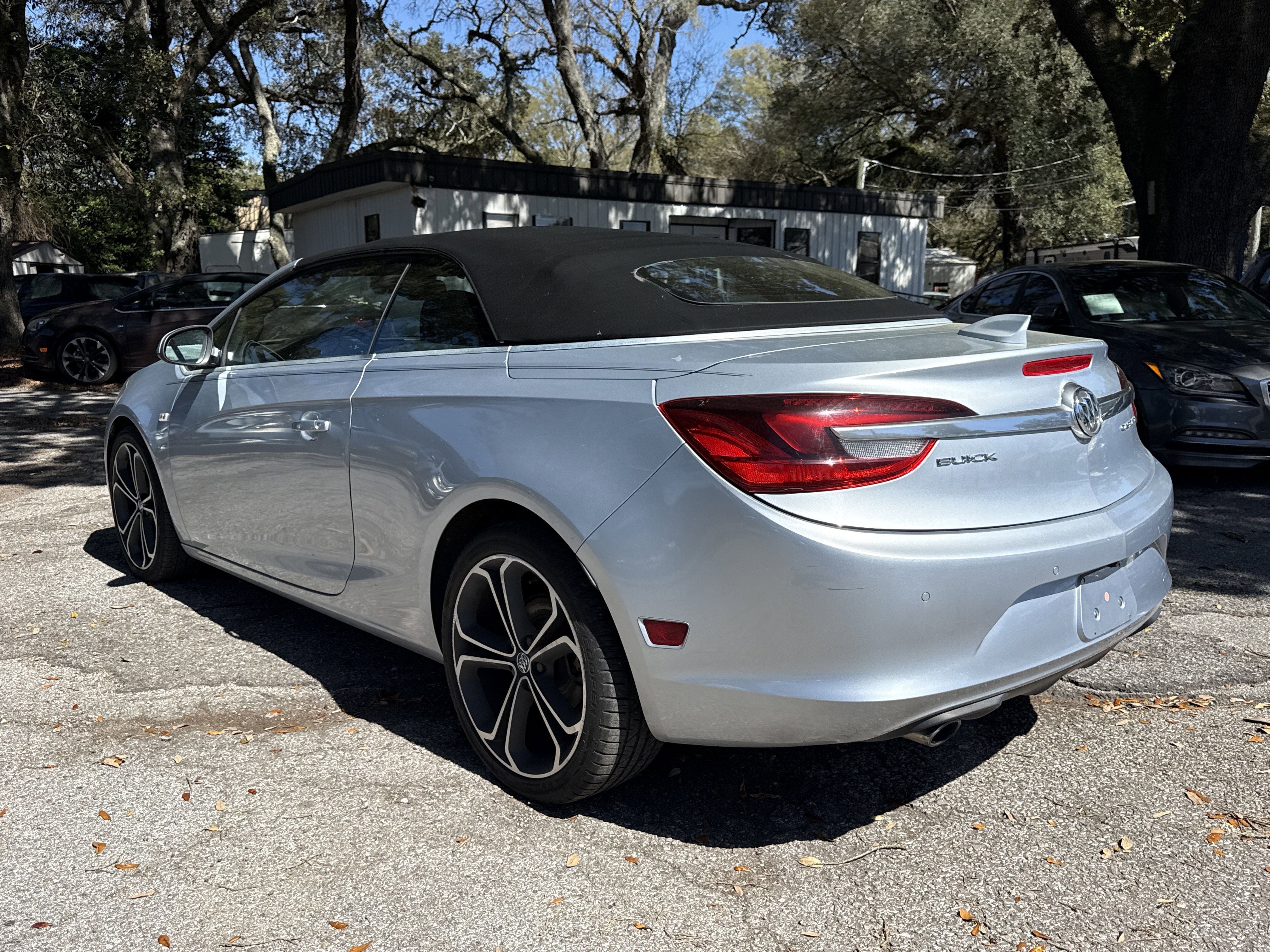 Used 2016 Buick Cascada Premium image 3