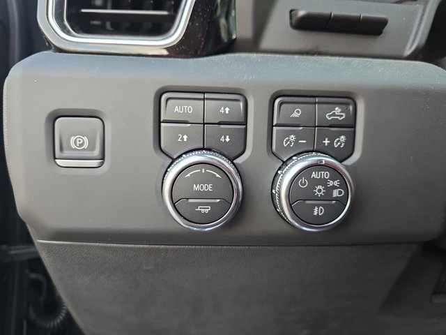 Used 2025 GMC Sierra 2500 Denali Ultimate w/ Max Trailering Package image 25