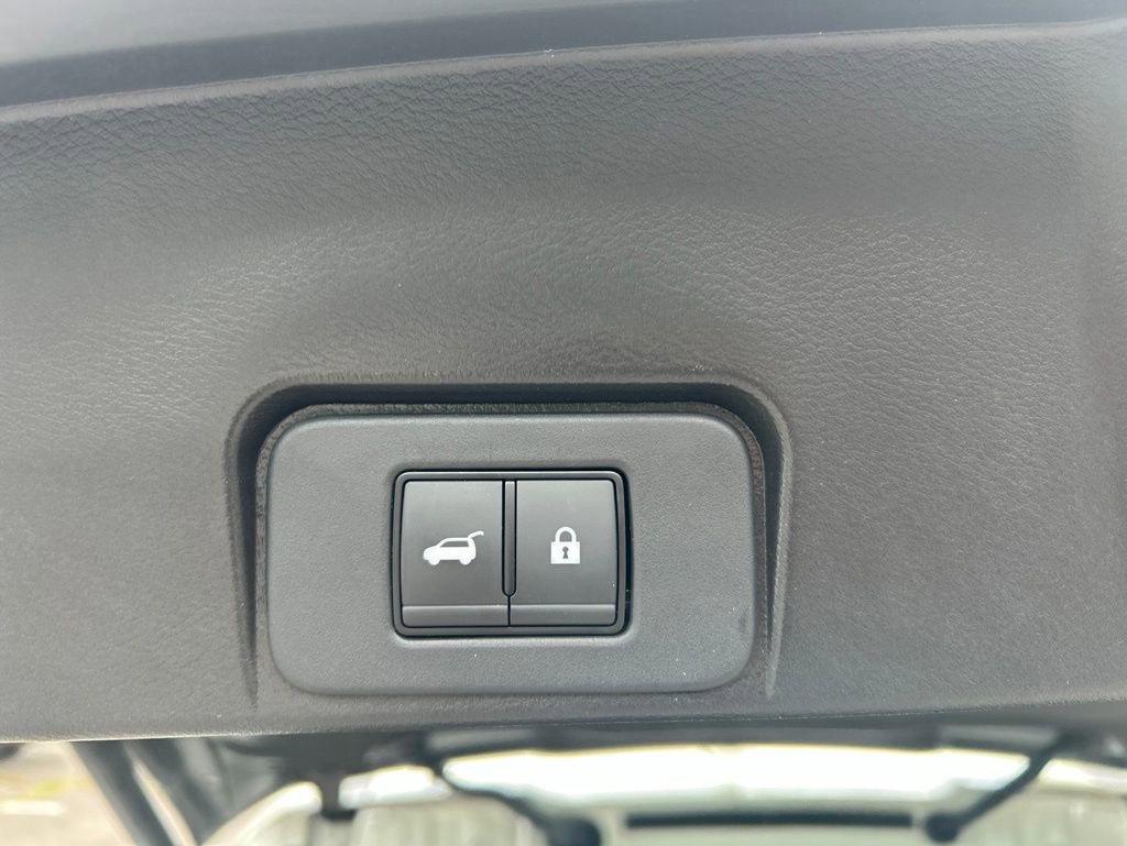 Used 2023 Nissan Rogue SV w/ SV Premium B Package FWD image 25