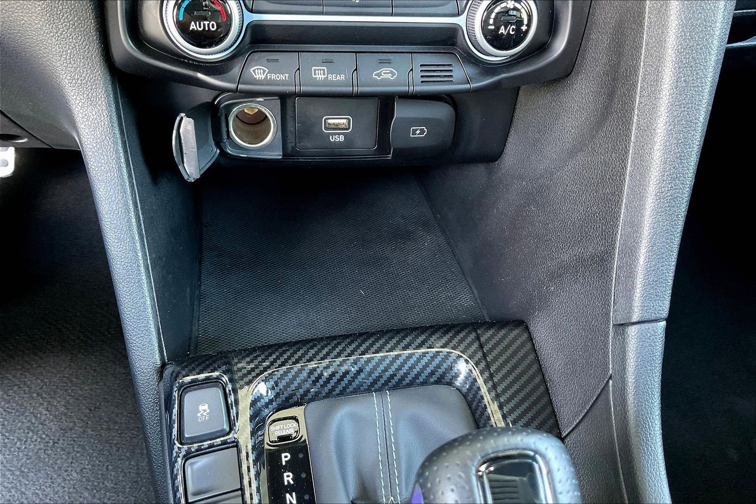 Used 2022 Hyundai Veloster N FWD image 14