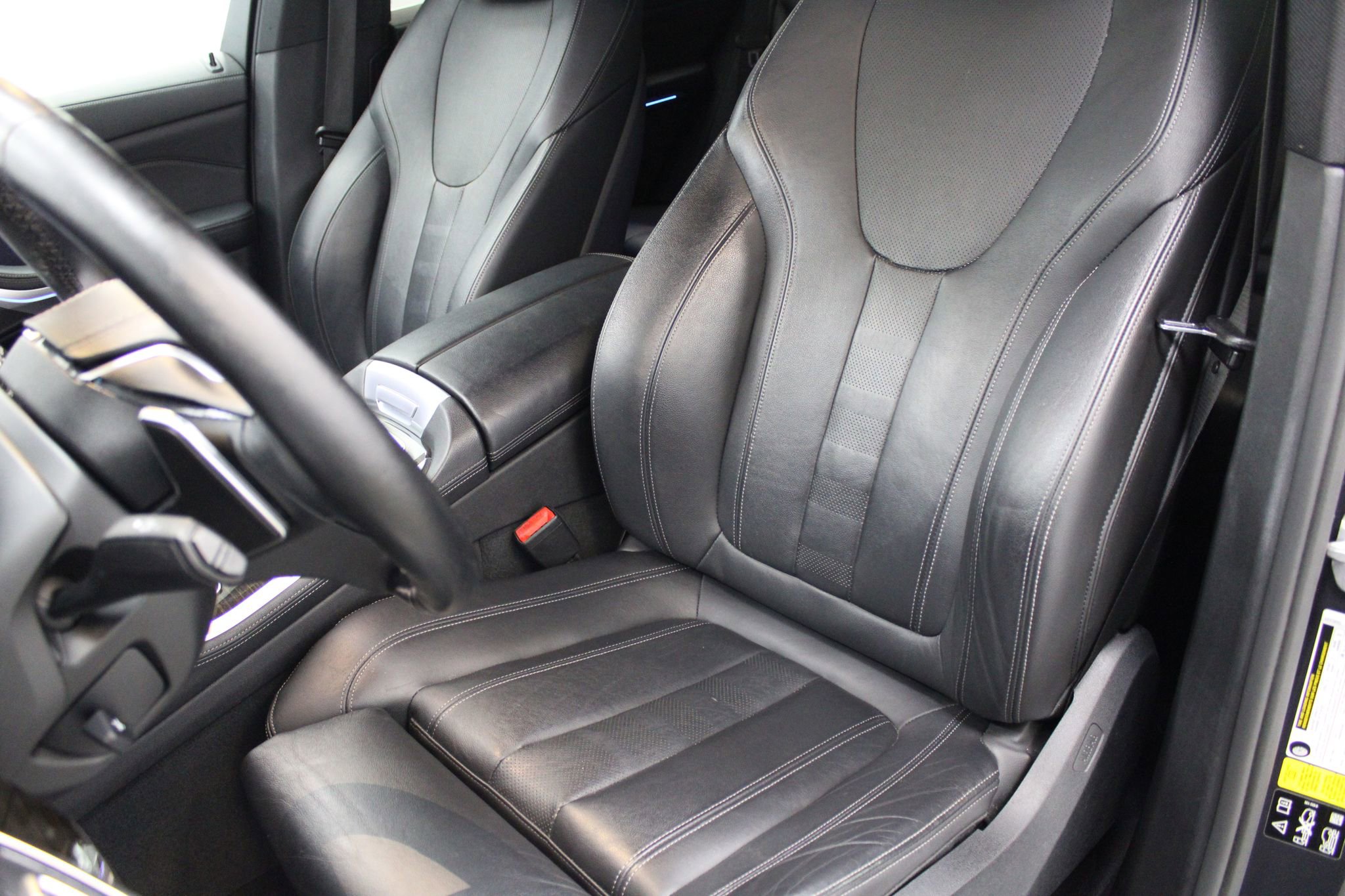 Used 2019 BMW X5 xDrive40i w/ Convenience Package AWD/4WD image 15