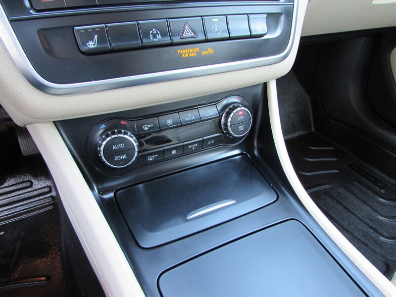 Used 2015 Mercedes-Benz CLA 250 image 20