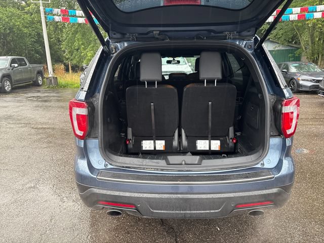 Used 2018 Ford Explorer XLT w/ Equipment Group 202A AWD/4WD image 23