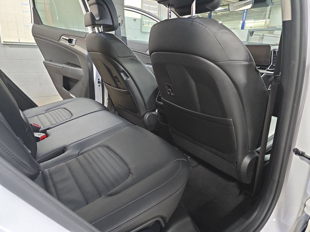 Used 2023 Kia Sportage SX FWD image 13