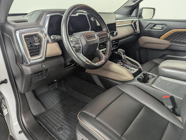 Used 2023 GMC Canyon Denali image 17