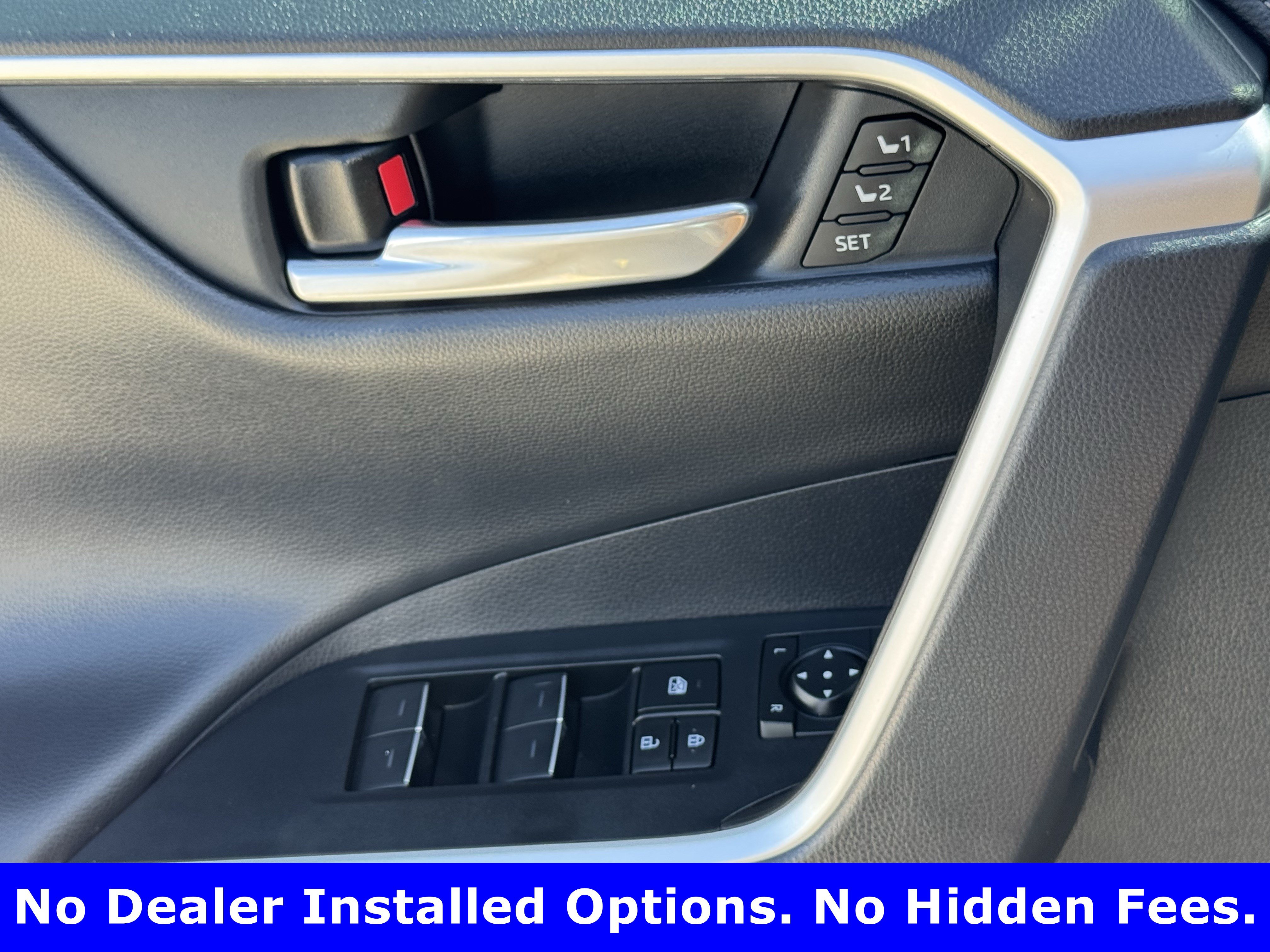 Used 2023 Toyota RAV4 Limited AWD/4WD image 22