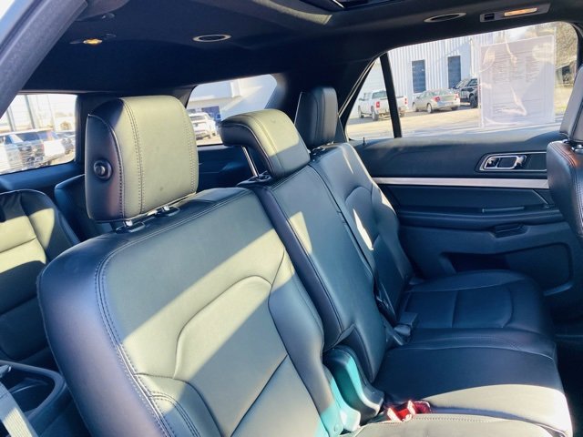 Used 2018 Ford Explorer XLT w/ Equipment Group 202A image 20