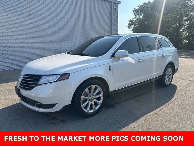 Used 2019 Lincoln MKT AWD
