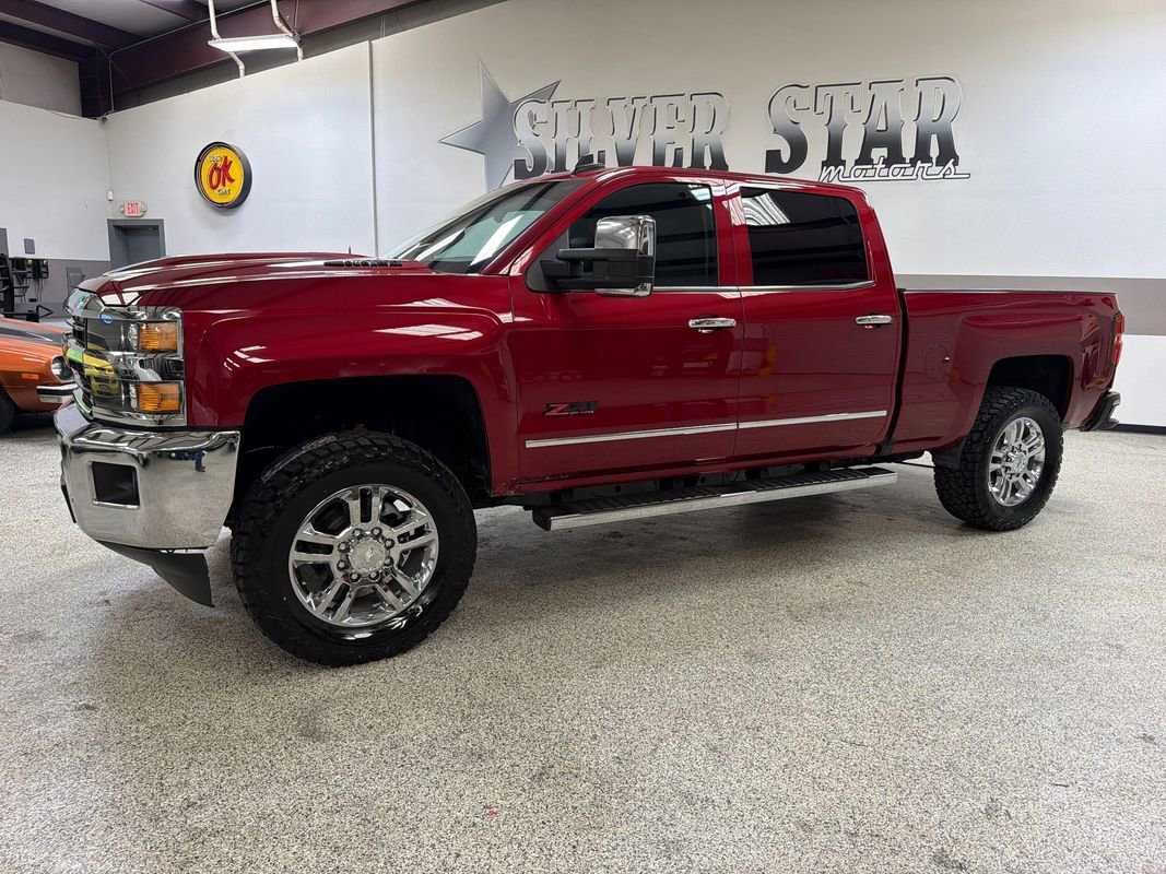 Used 2019 Chevrolet Silverado 2500 LTZ w/ Duramax Plus Package AWD/4WD image 2