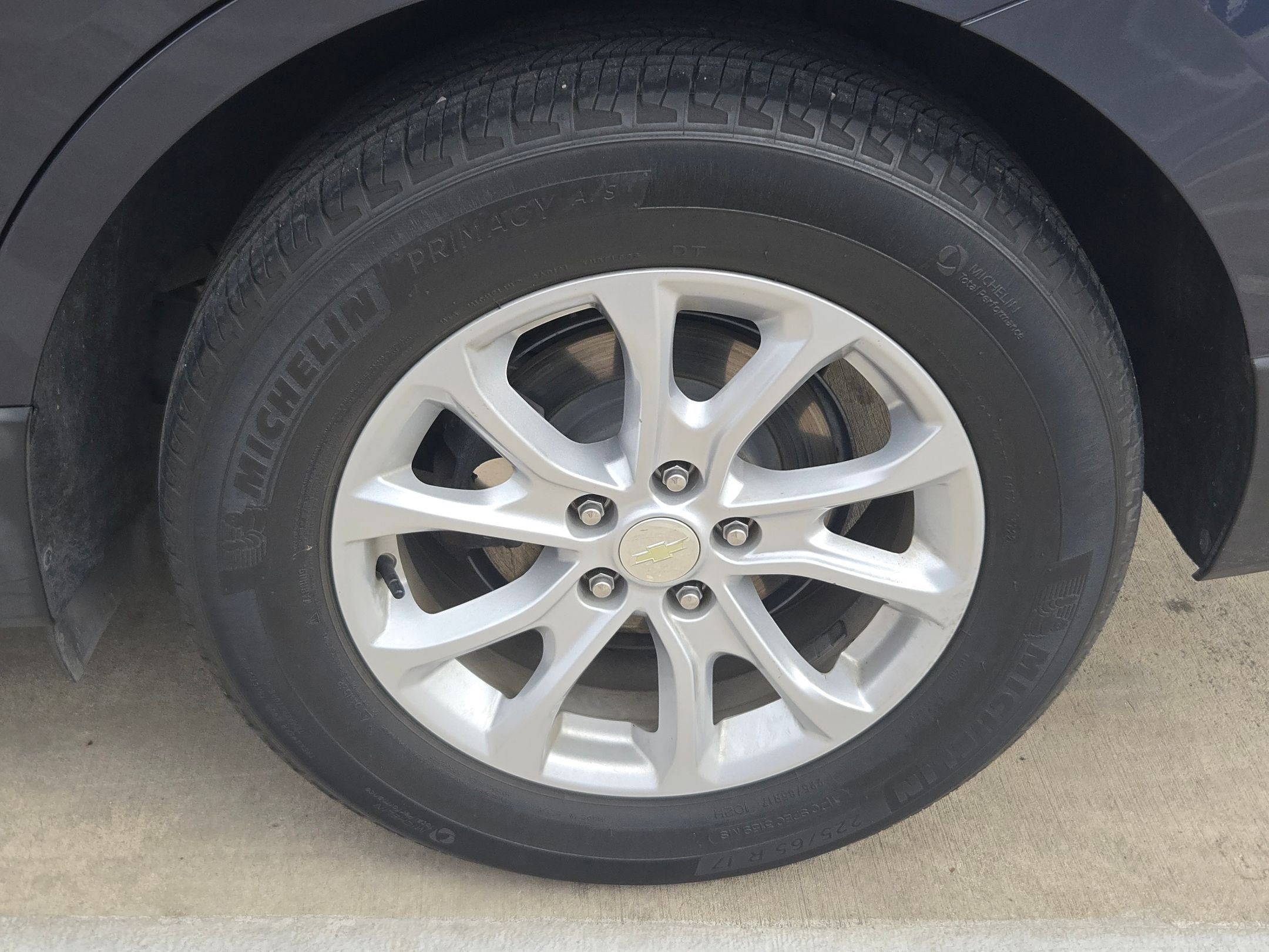 Used 2018 Chevrolet Equinox LT image 8