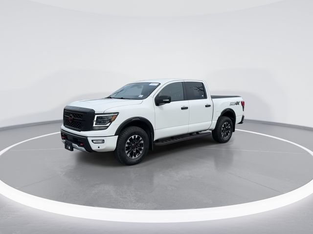 Used 2023 Nissan Titan PRO-4X w/ Pro-4x Convenience Package AWD/4WD image 3