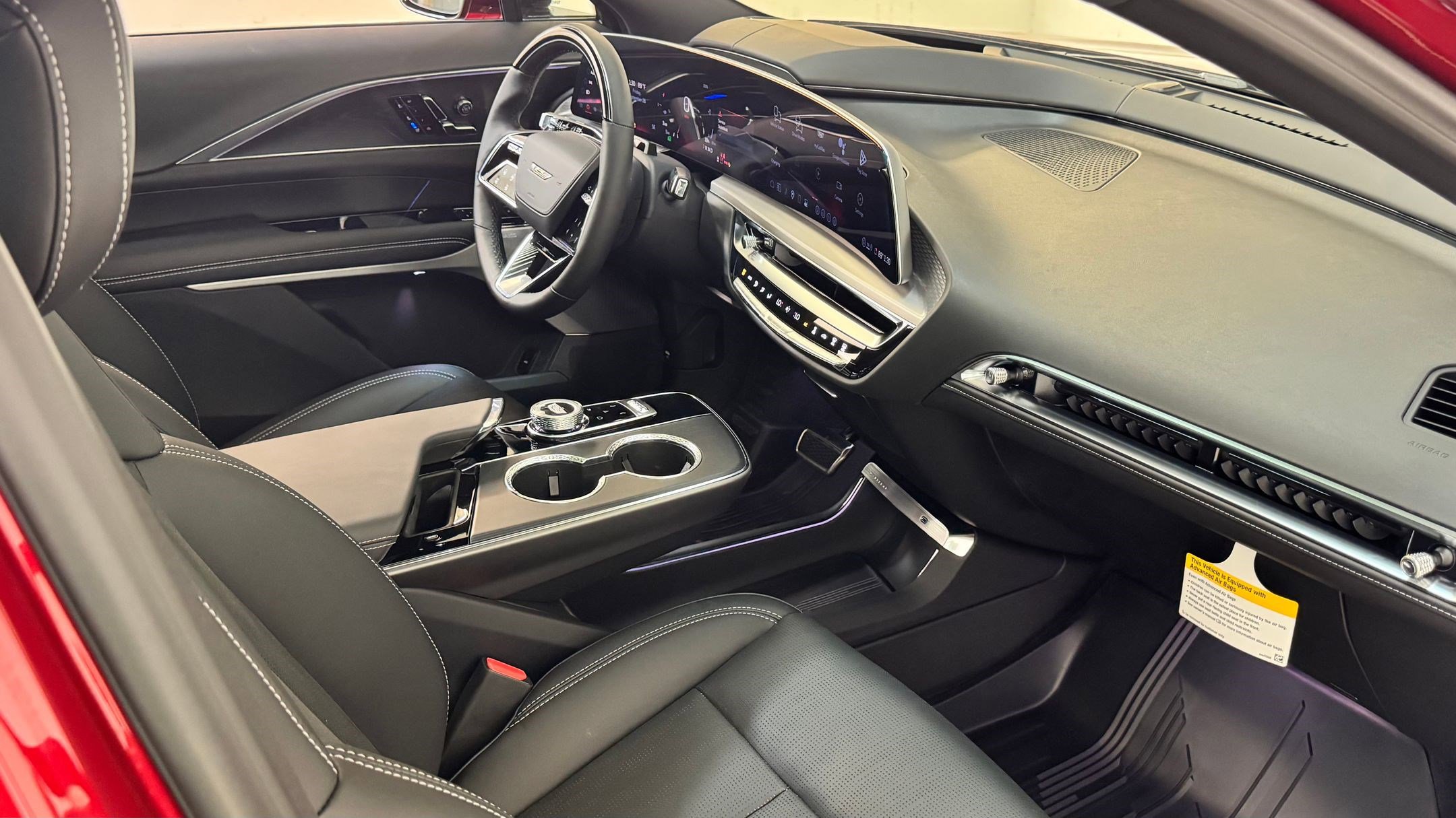 New 2026 Cadillac Lyriq V image 25