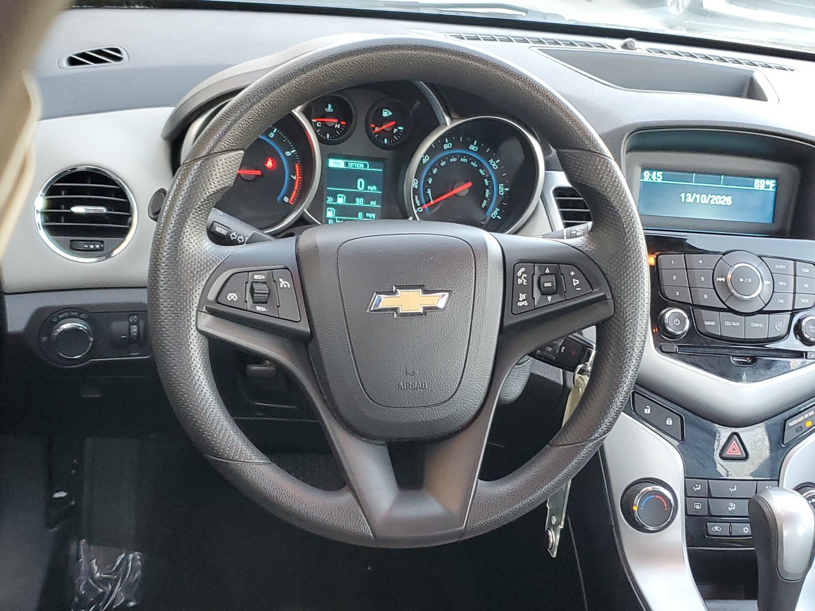 Used 2014 Chevrolet Cruze LS FWD image 11