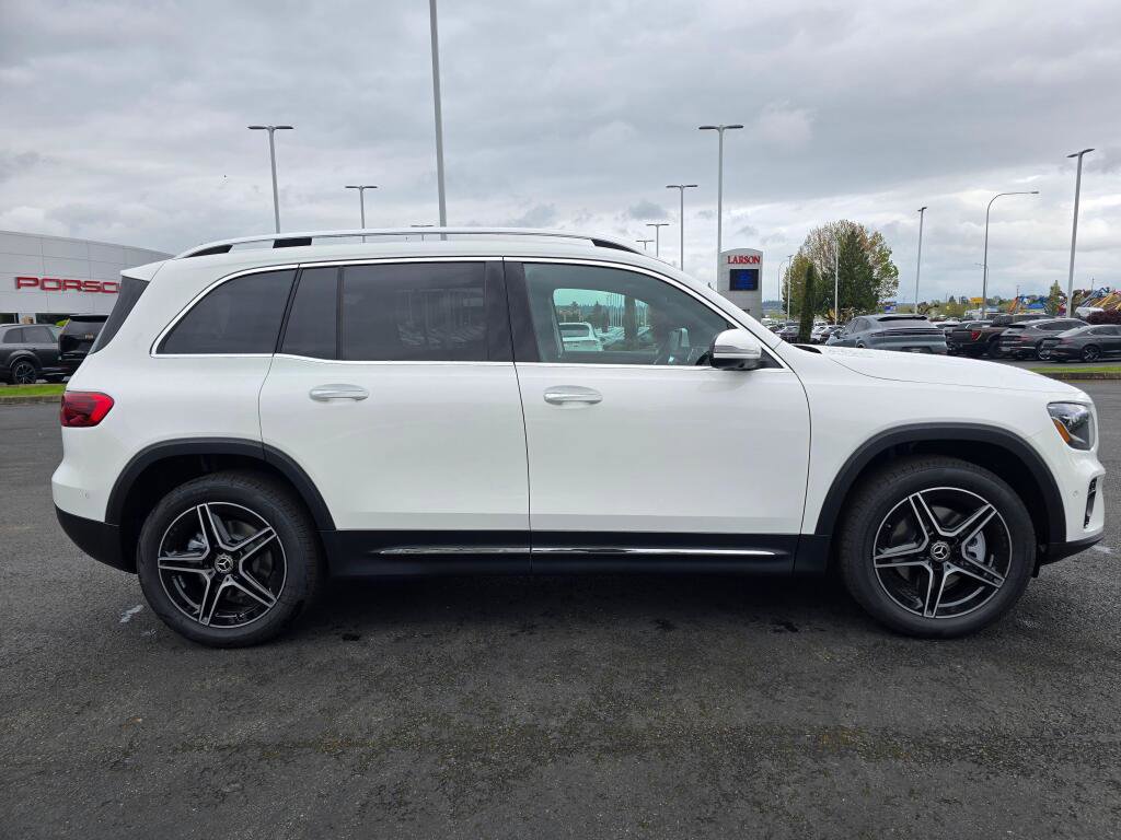 New 2026 Mercedes-Benz GLB 250 4MATIC image 7