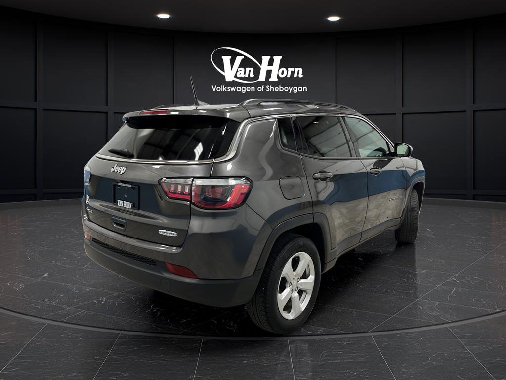 Used 2018 Jeep Compass Latitude w/ Popular Equipment Group AWD/4WD image 7