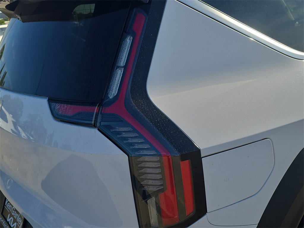 New 2026 Kia EV9 Wind image 11