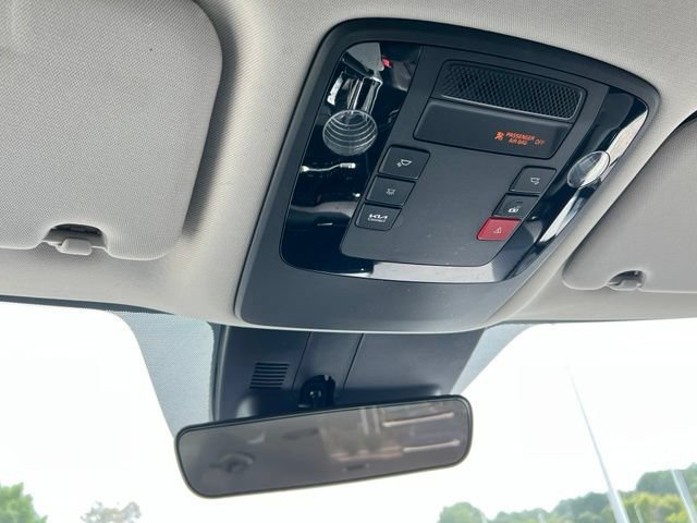 Certified 2024 Kia Carnival EX FWD image 19