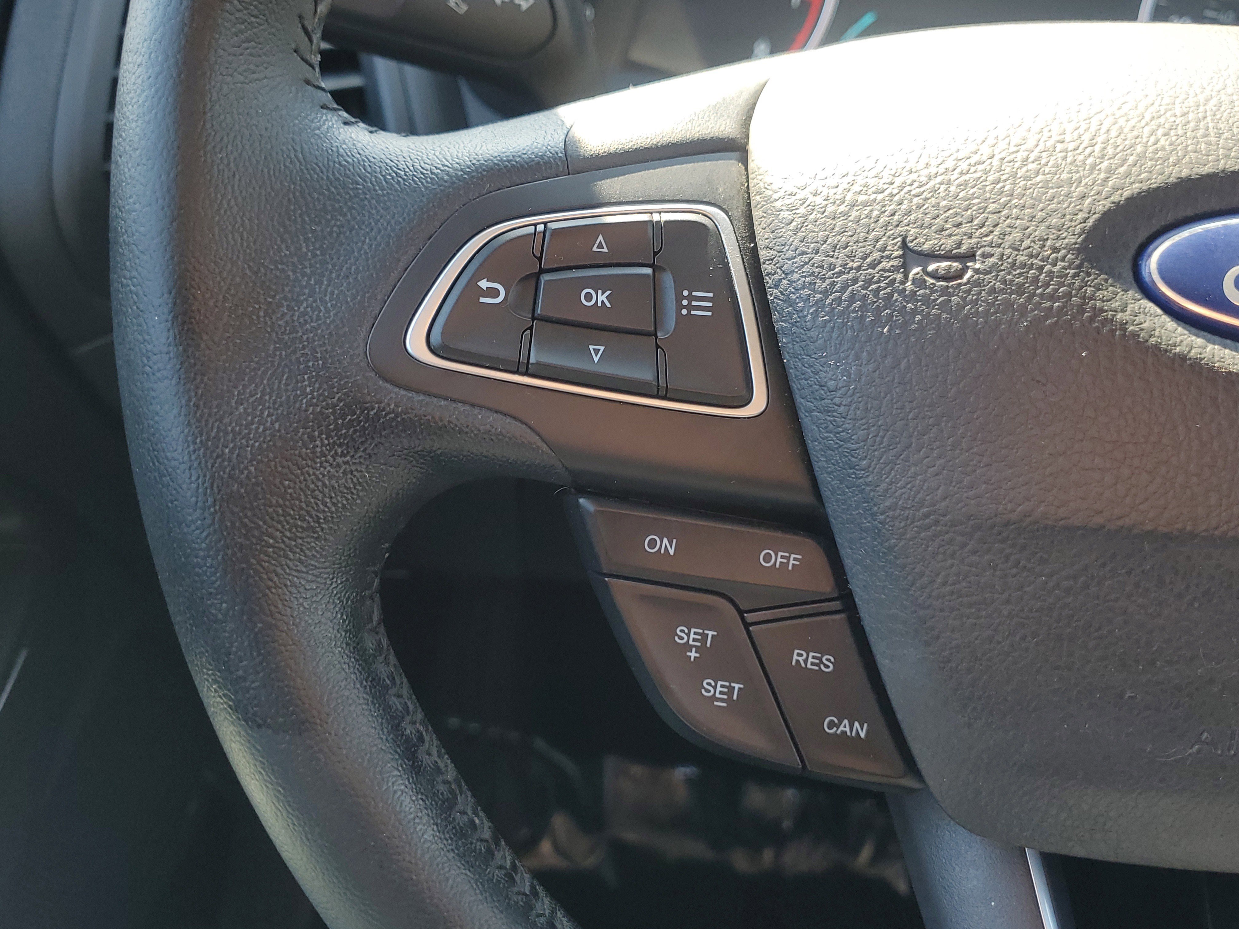 Used 2018 Ford EcoSport SE w/ SE Convenience Package image 26