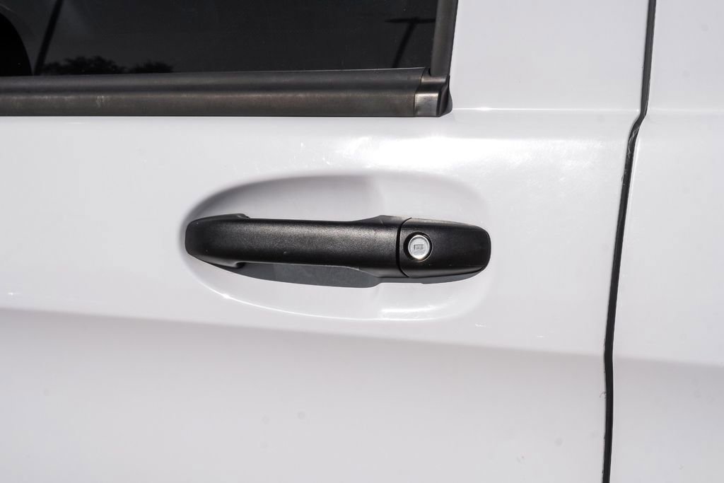 Used 2023 Mercedes-Benz Metris image 37
