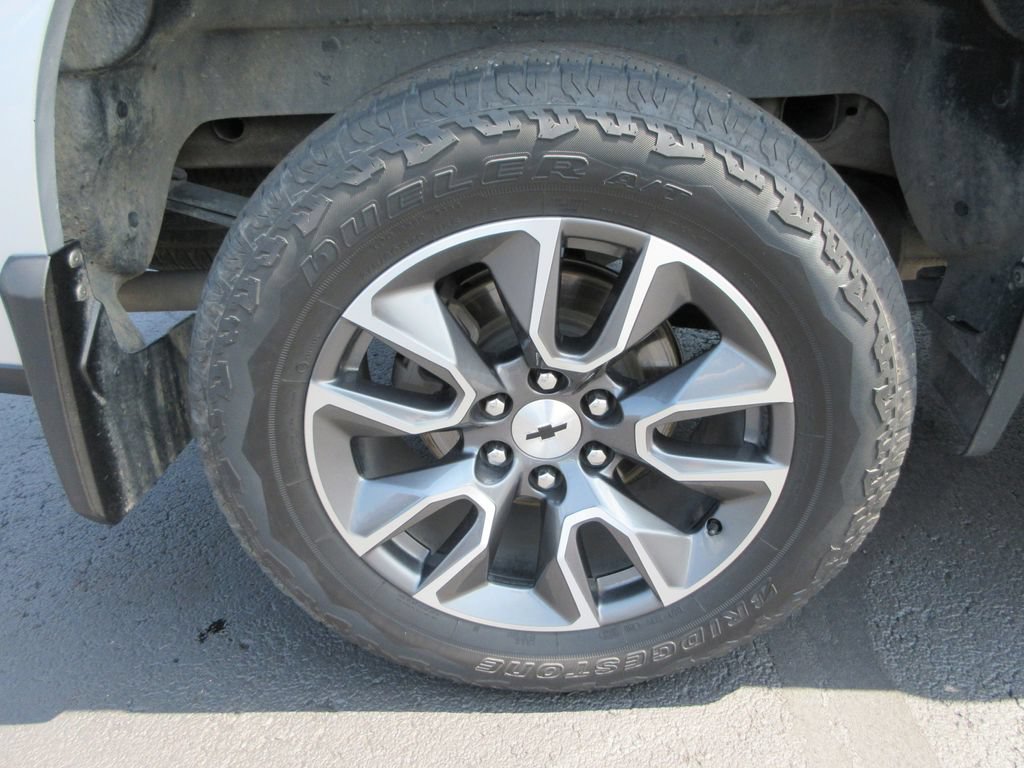 Certified 2022 Chevrolet Silverado 1500 RST AWD/4WD image 11