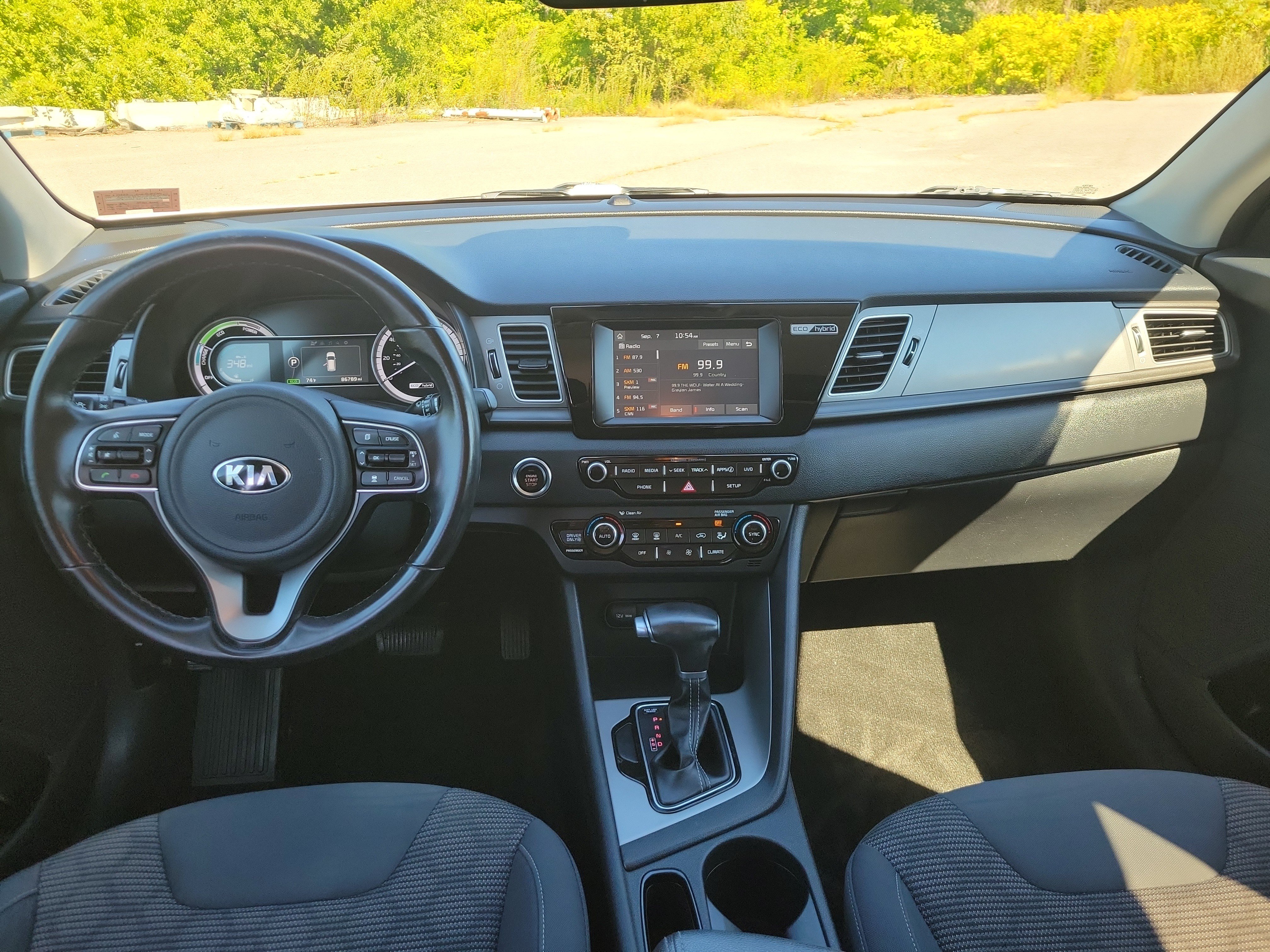 Used 2018 Kia Niro LX FWD image 18