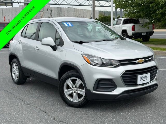 Certified 2017 Chevrolet Trax LS AWD/4WD image 1