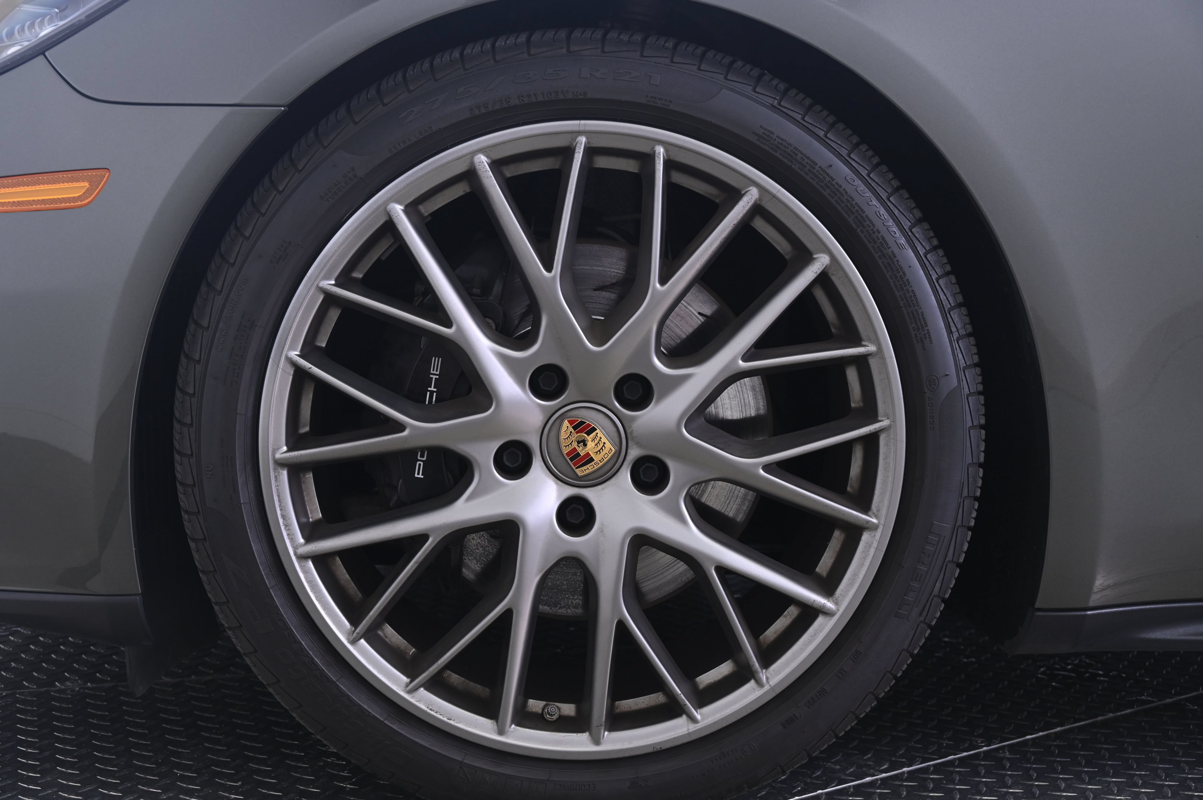 Certified 2023 Porsche Panamera 4S AWD/4WD image 11