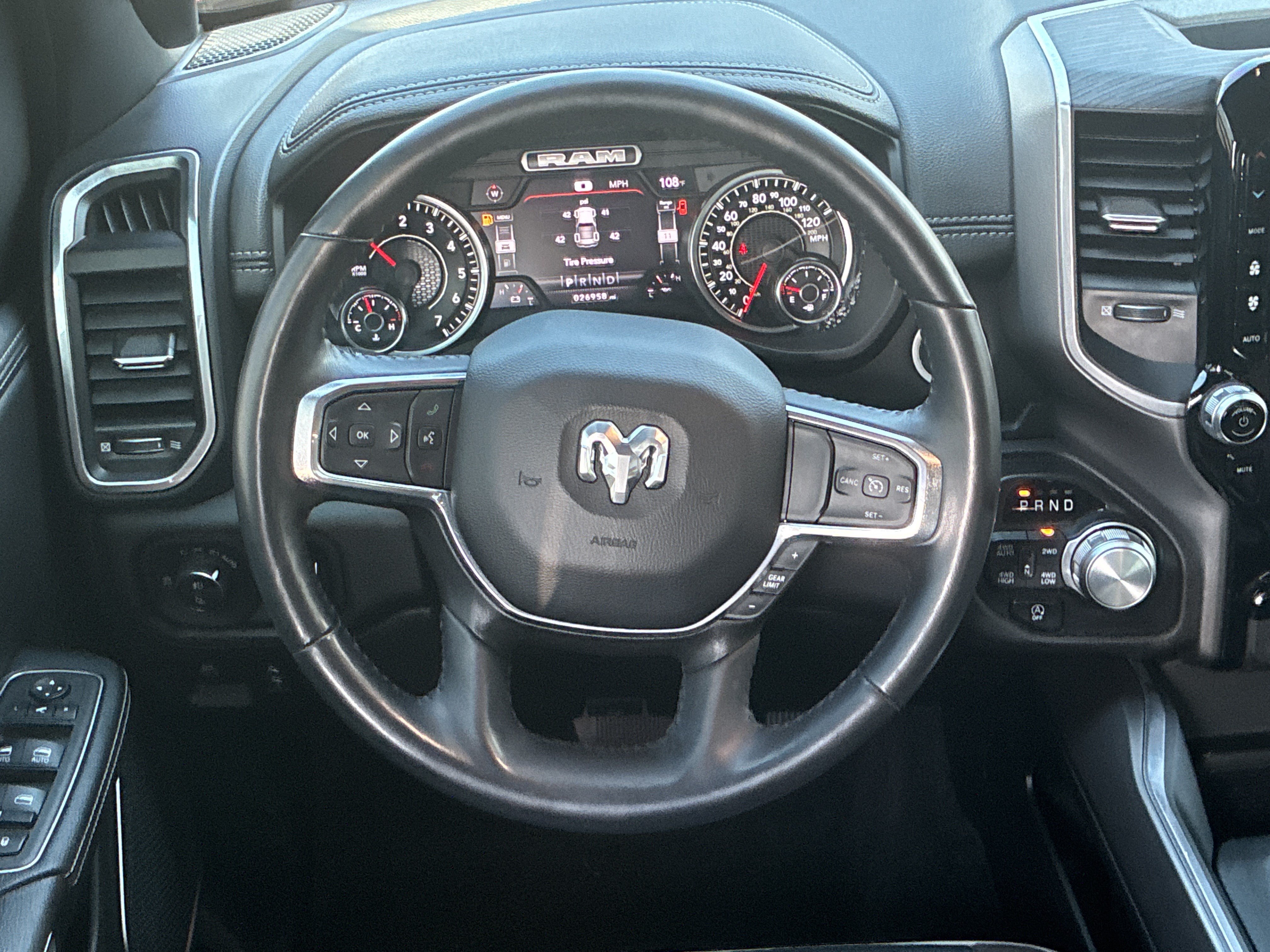 Used 2023 RAM 1500 Laramie AWD/4WD image 33