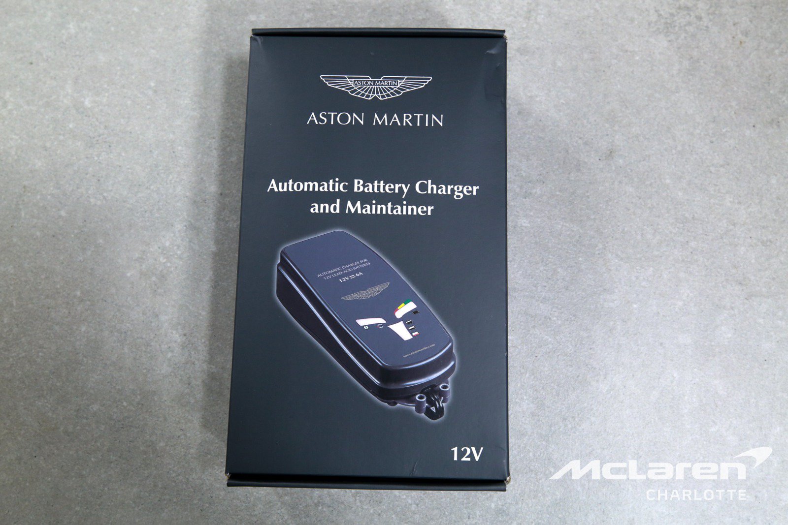 Used 2026 Aston Martin V8 Vantage S RWD image 24