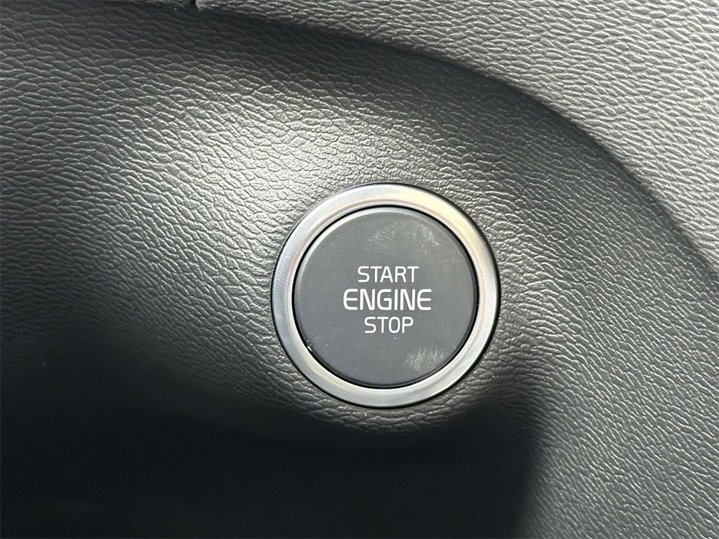 New 2026 Volvo XC40 B5 Plus w/ Protection Package Premier image 7