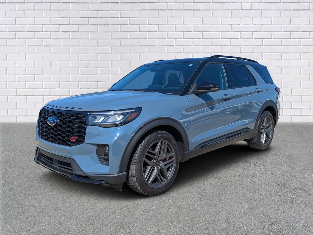Used 2025 Ford Explorer ST