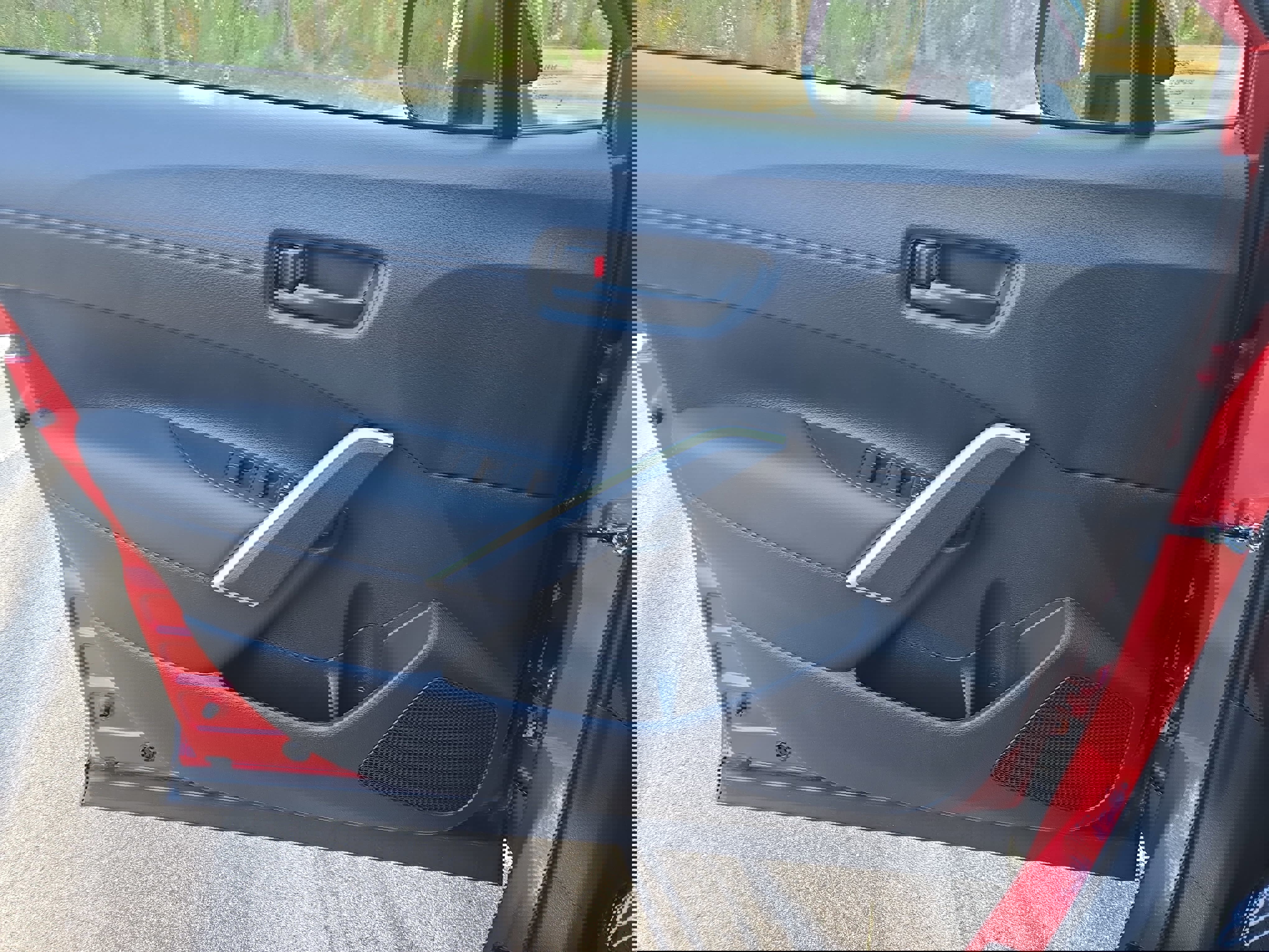 Used 2025 Toyota Corolla Cross AWD Hybrid image 28