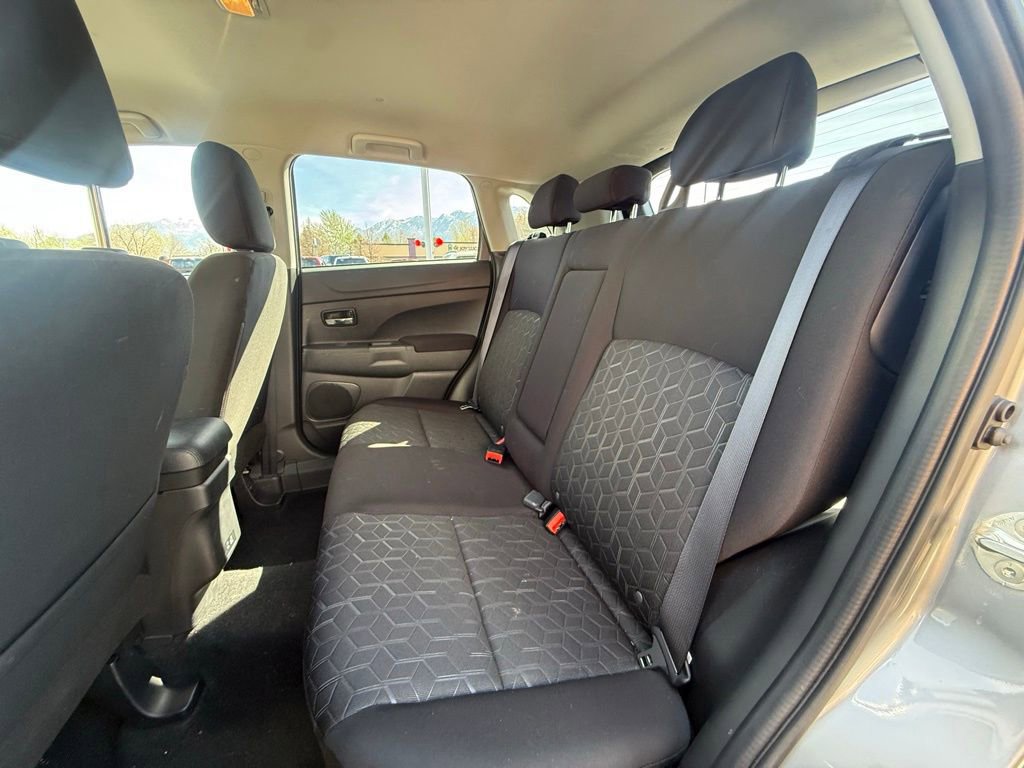 Used 2024 Mitsubishi Outlander Sport LE image 23