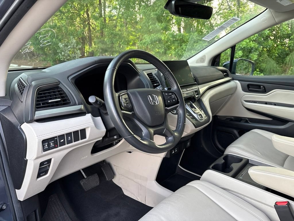 Used 2025 Honda Odyssey EX-L image 16