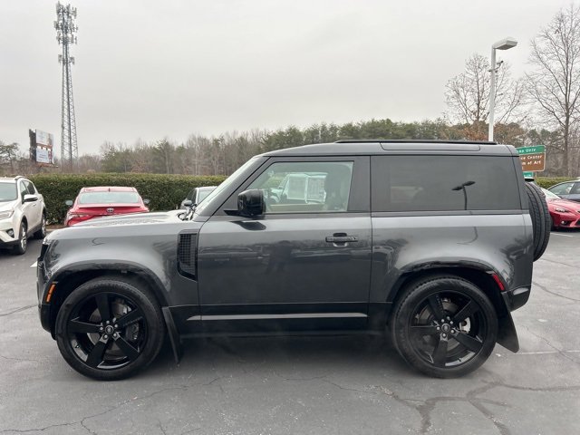 Used 2023 Land Rover Defender 90 X-Dynamic SE image 9