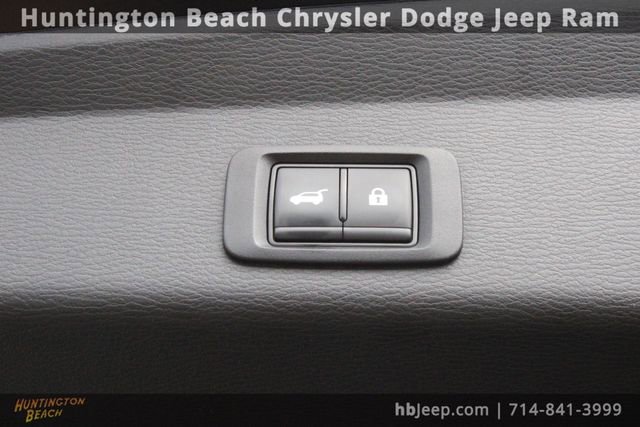 Used 2024 Mitsubishi Outlander SE image 44